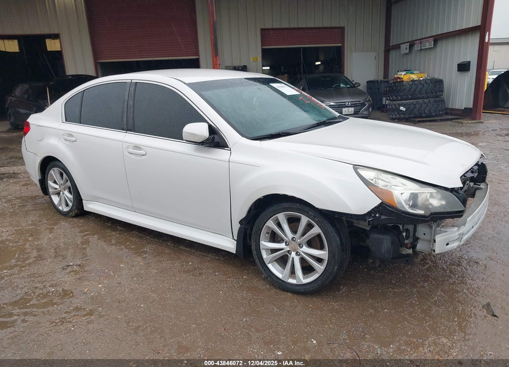 2014 SUBARU LEGACY 2.5I PREMIUM VIN: 4S3BMCC63E3029576