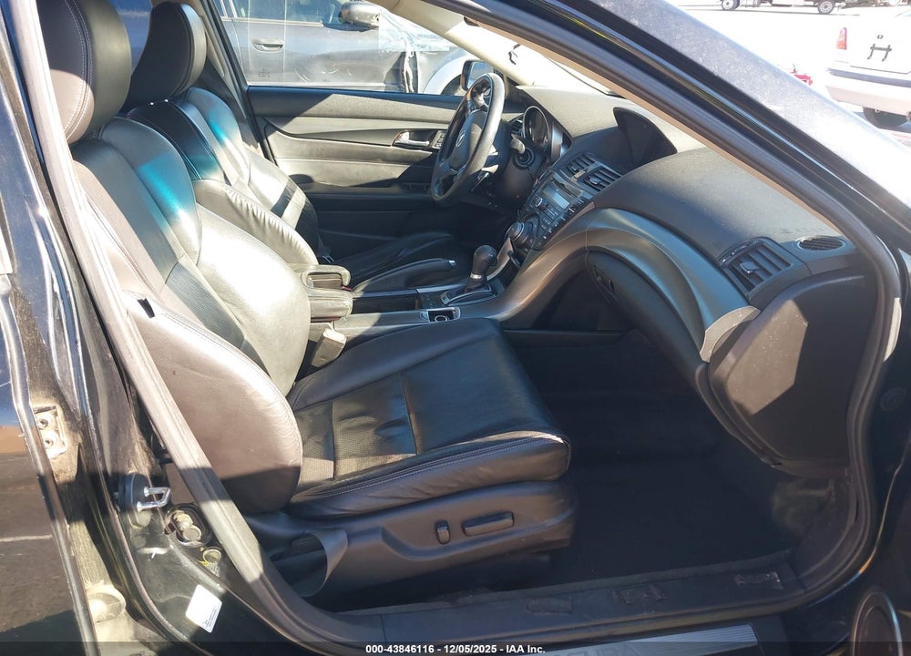 2013 ACURA TL 3.7 VIN: 19UUA9F73DA001684