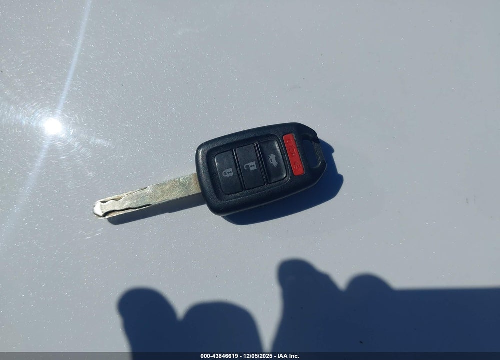 2015 HONDA ACCORD LX VIN: 1HGCR2F33FA246772