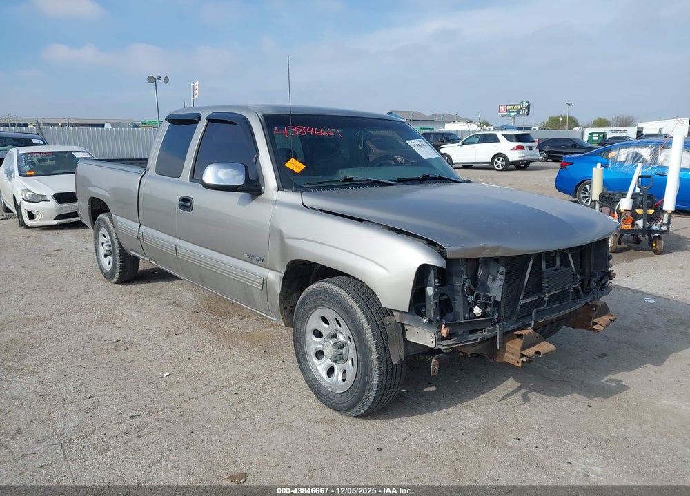 2000 CHEVROLET SILVERADO 1500 LT VIN: 2GCEC19T6Y1172713