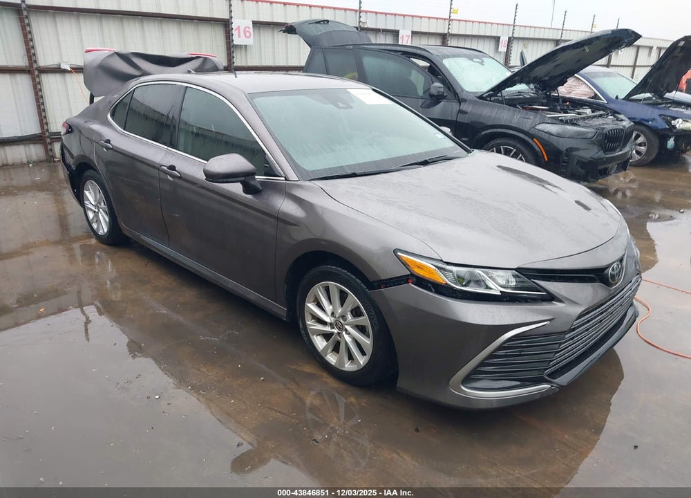 2021 TOYOTA CAMRY LE VIN: 4T1C11AK0MU427169