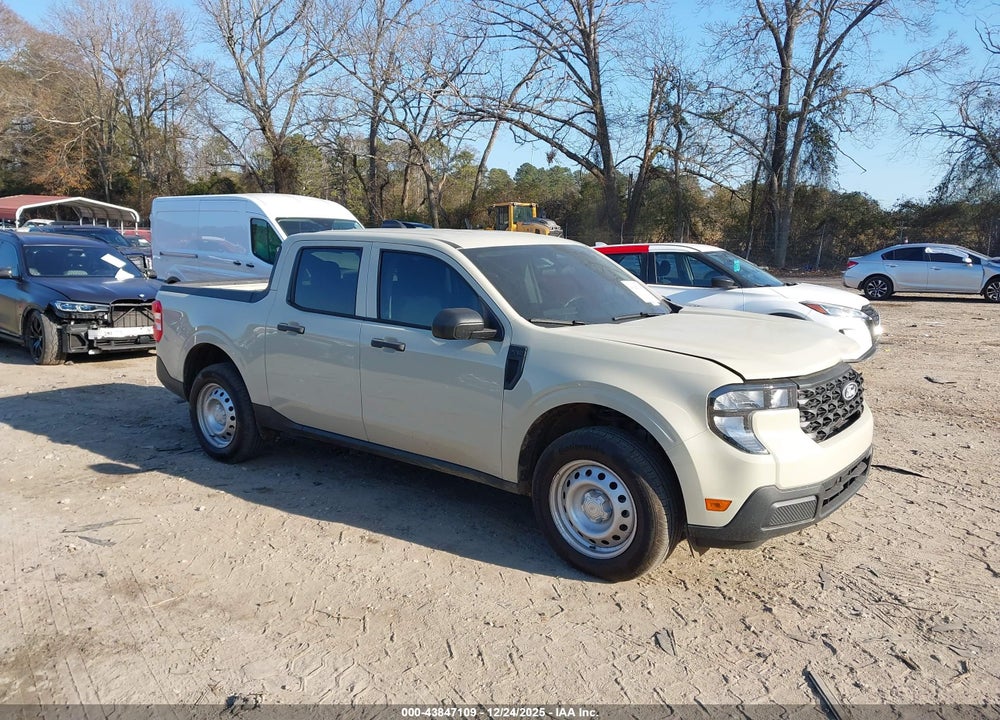 2025 FORD MAVERICK XL VIN: 3FTTW8A33SRA64720