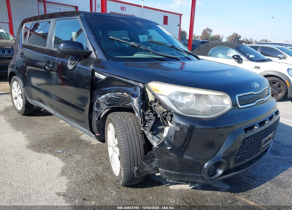 2015 KIA SOUL + VIN: KNDJP3A57F7185207