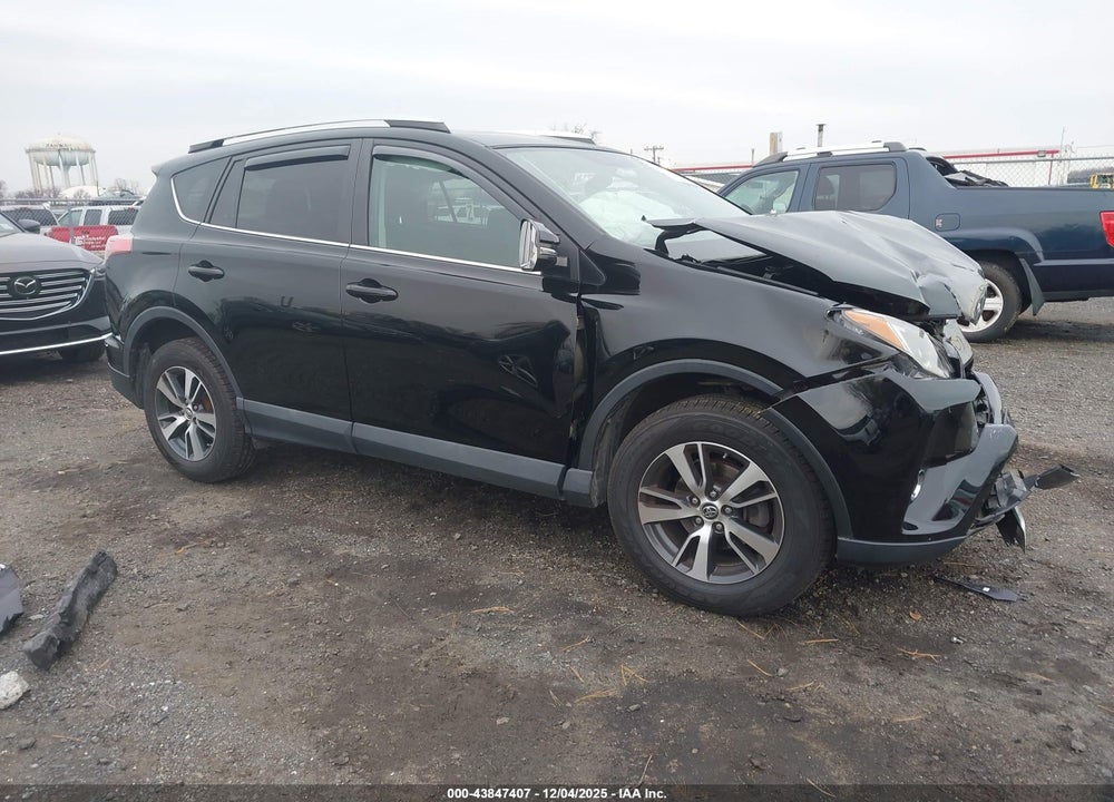 2016 TOYOTA RAV4 XLE VIN: 2T3RFREV4GW509397