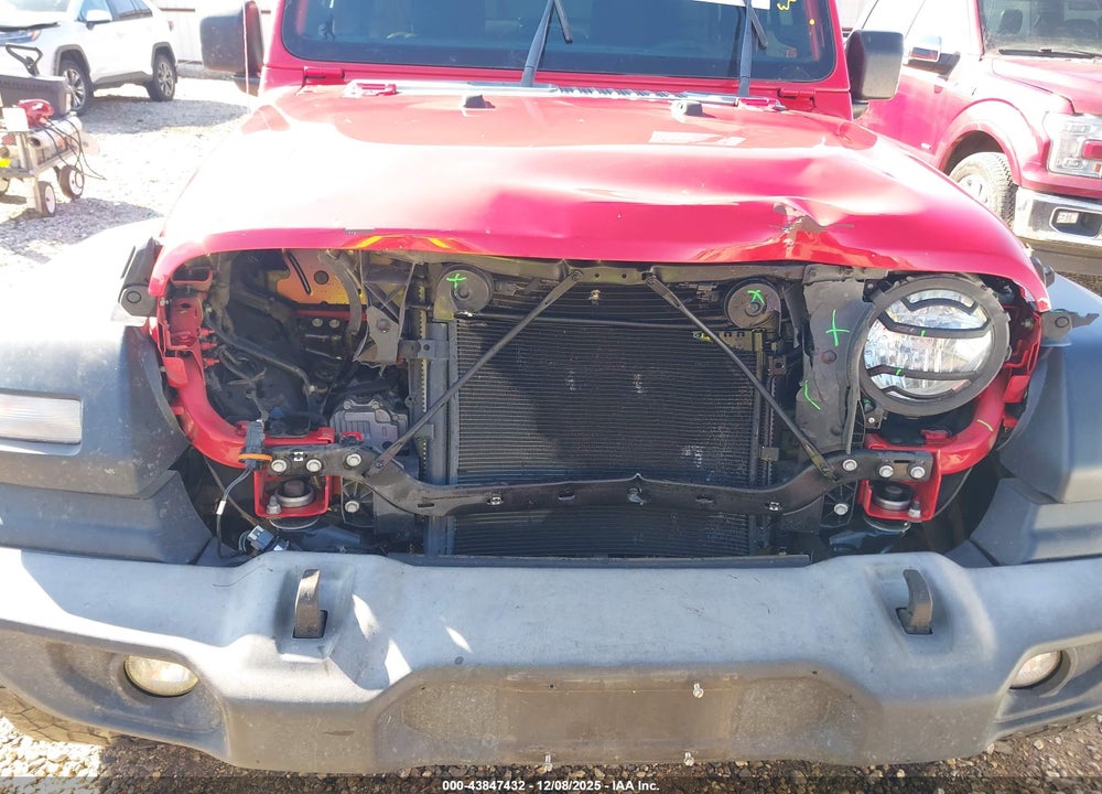 2019 JEEP WRANGLER UNLIMITED SPORT S 4X4 VIN: 1C4HJXDG3KW570333