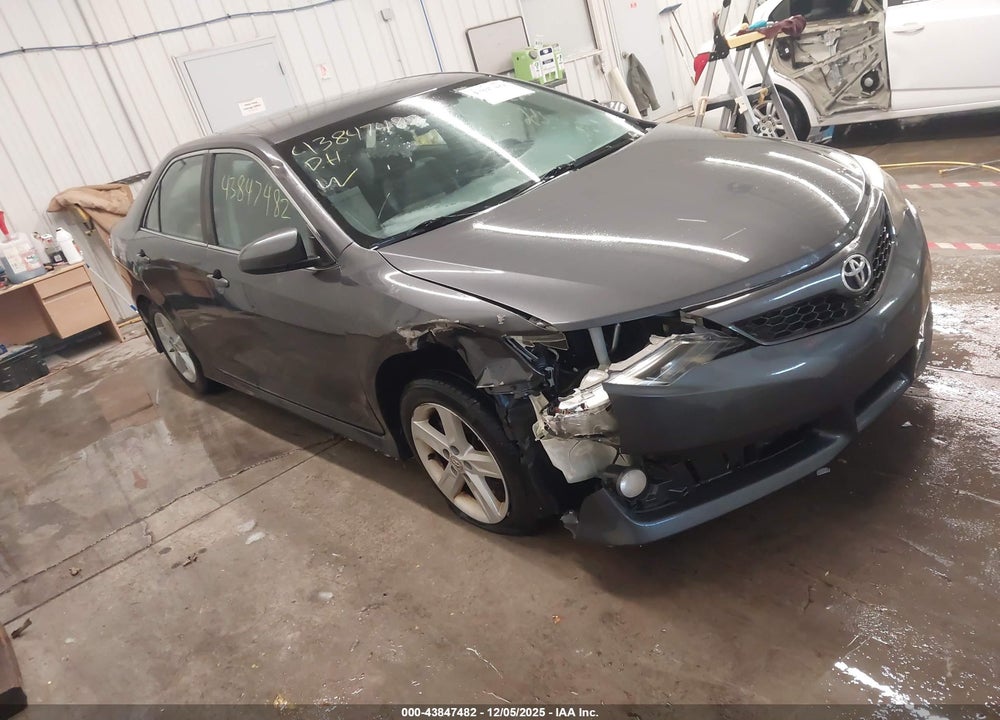 2012 TOYOTA CAMRY SE VIN: 4T1BF1FK4CU092339