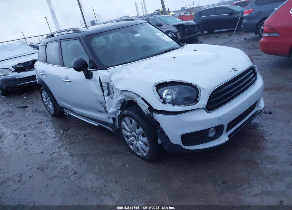 2017 MINI COUNTRYMAN COOPER VIN: WMZYV5C37H3E01517