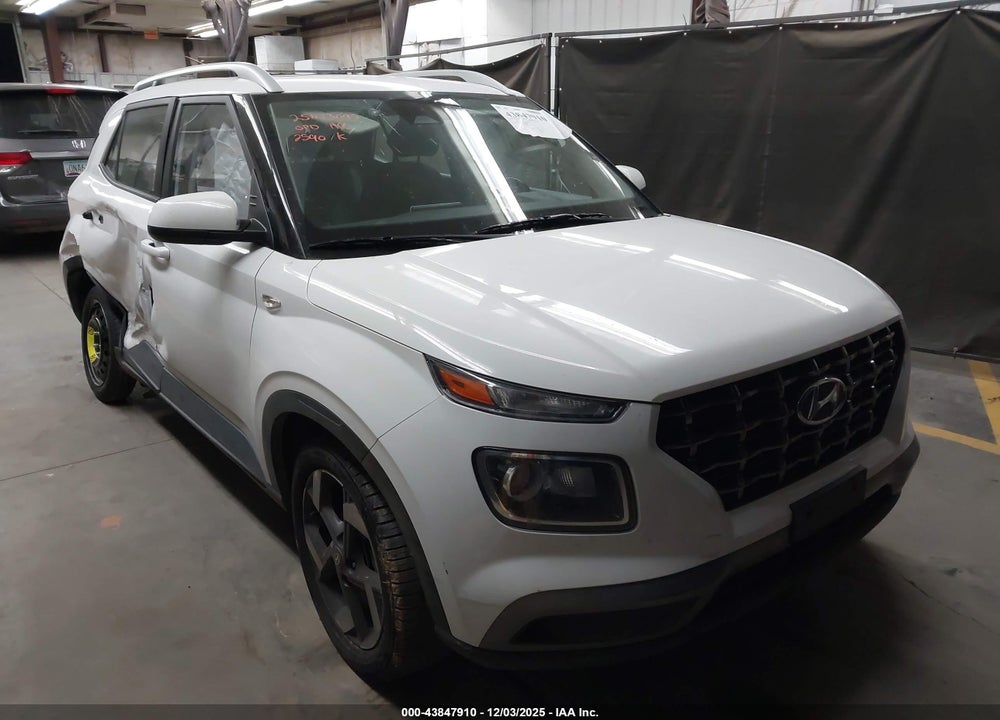 2023 HYUNDAI VENUE SEL VIN: KMHRC8A30PU262590
