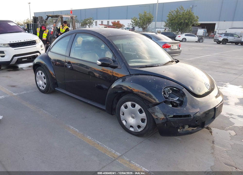 2010 VOLKSWAGEN NEW BEETLE 2.5L VIN: 3VWPG3AGXAM015611