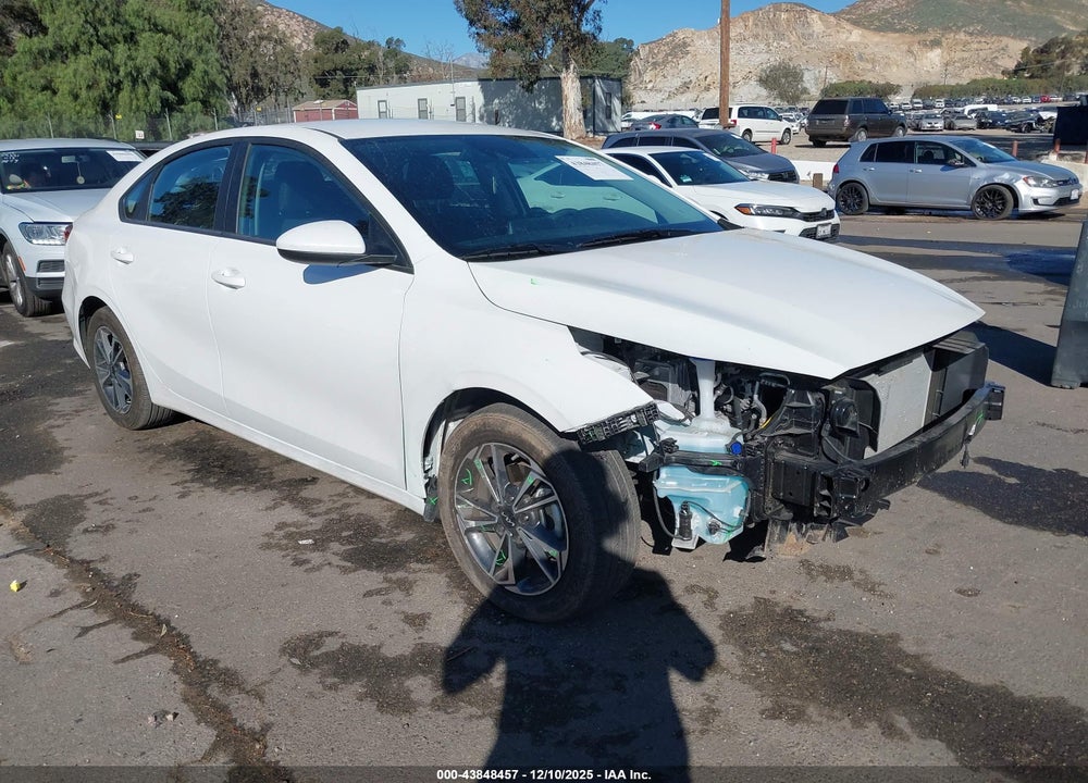 2023 KIA FORTE LXS VIN: 3KPF24AD2PE675878