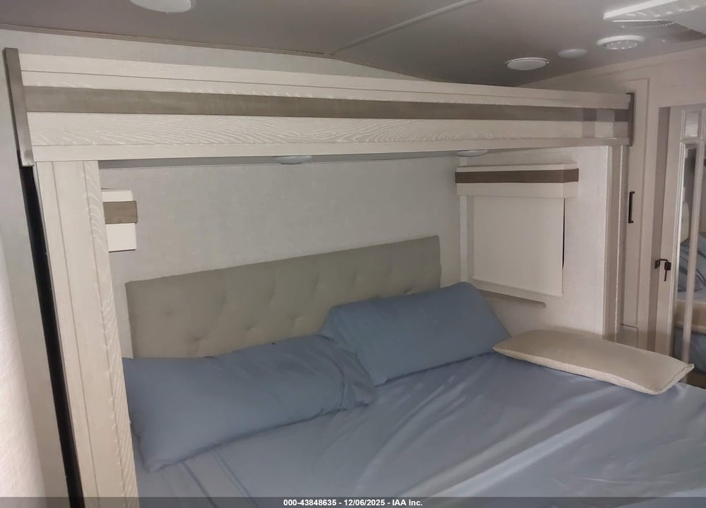 2022 ROCKWOOD ULTRA LITE VIN: 4X4FRLN23N1902438