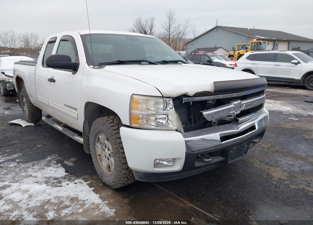 2010 CHEVROLET SILVERADO 1500 LT VIN: 1GCSKSE30AZ288469