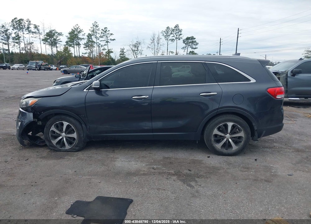 2016 KIA SORENTO 3.3L EX VIN: 5XYPH4A56GG096178