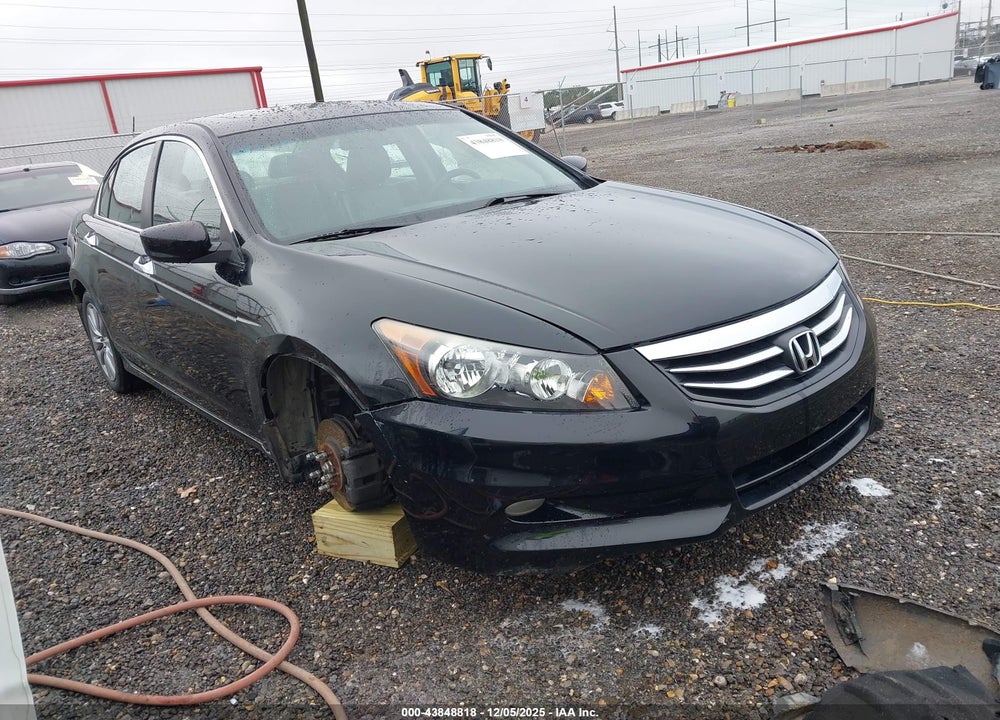 2011 HONDA ACCORD 3.5 EX-L VIN: 1HGCP3F85BA030875