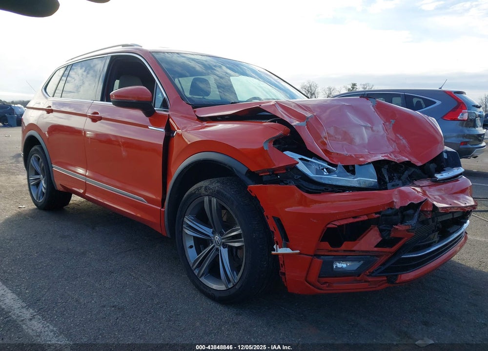 2019 VOLKSWAGEN TIGUAN 2.0T SE/2.0T SEL/2.0T SEL R-LINE/2.0T SEL R-LINE BLACK VIN: 3VV2B7AX3KM017366