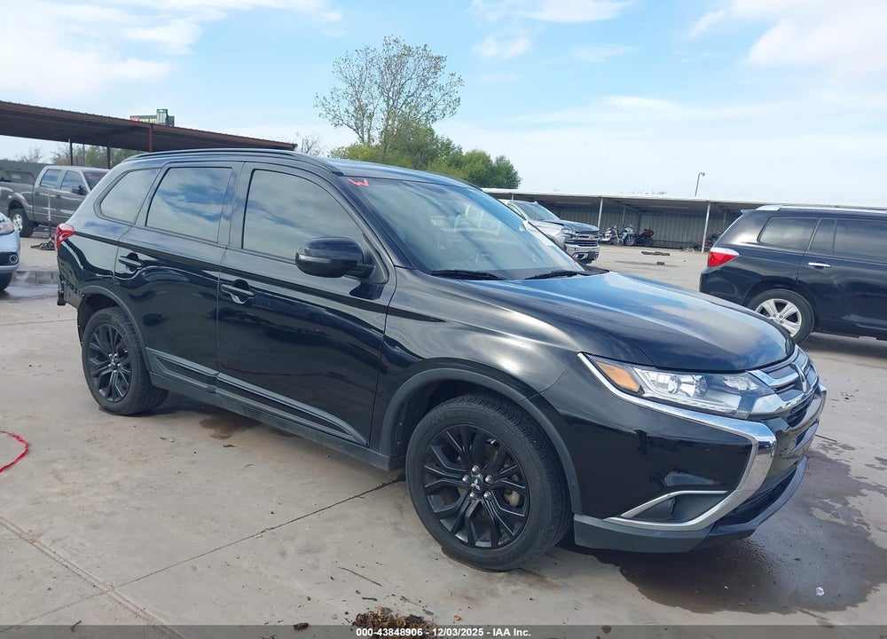 2018 MITSUBISHI OUTLANDER LE VIN: JA4AD3A34JZ050474