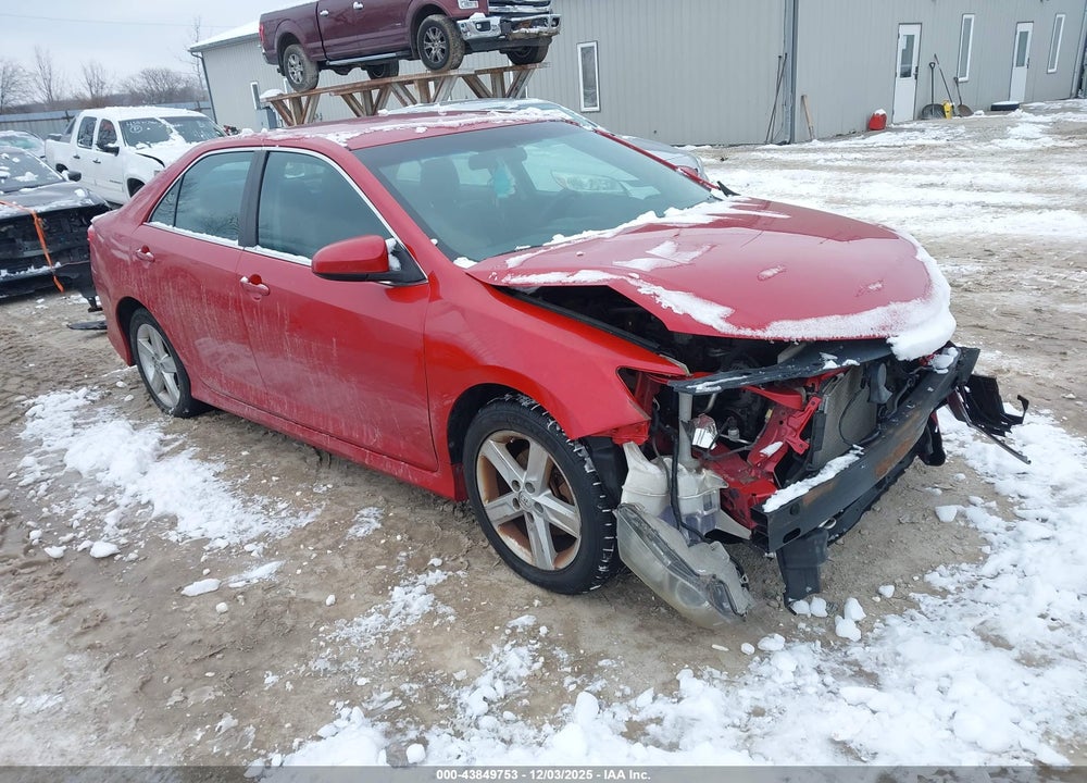 2013 TOYOTA CAMRY SE VIN: 4T1BF1FK3DU678032