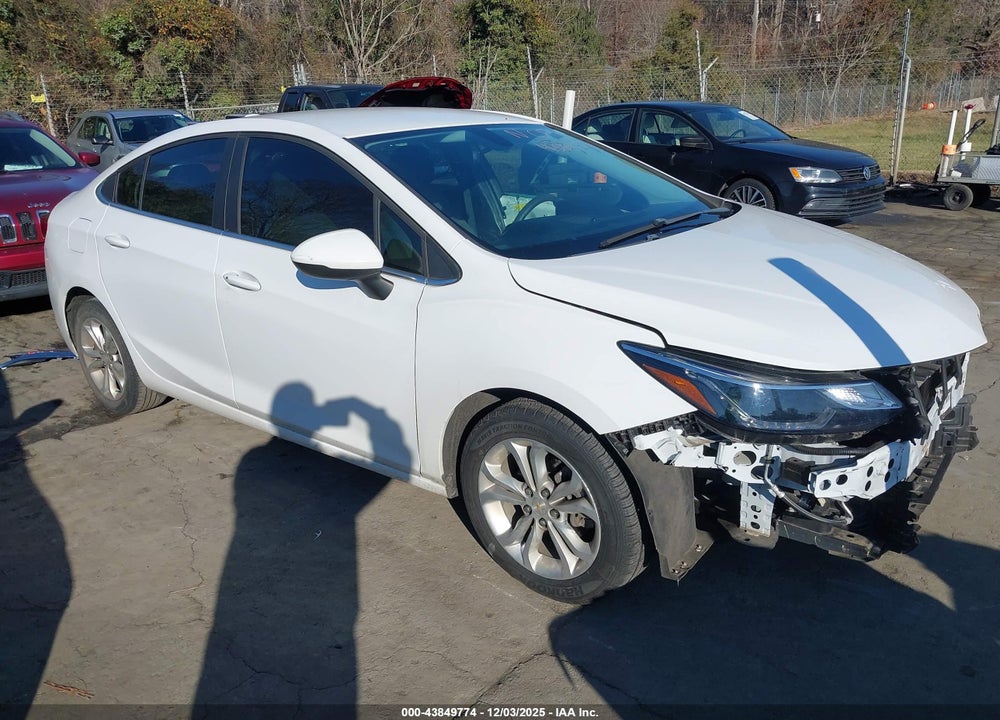2019 CHEVROLET CRUZE LT VIN: 1G1BE5SM0K7109679