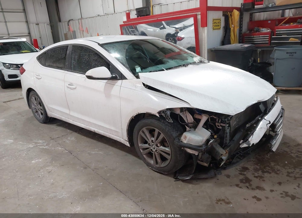 2017 HYUNDAI ELANTRA SE VIN: 5NPD84LF5HH078032