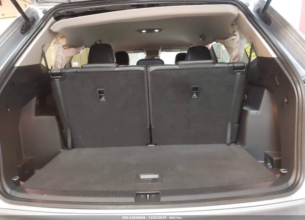 2022 VOLKSWAGEN ATLAS 3.6L V6 SE W/TECHNOLOGY VIN: 1V2HR2CA8NC556103