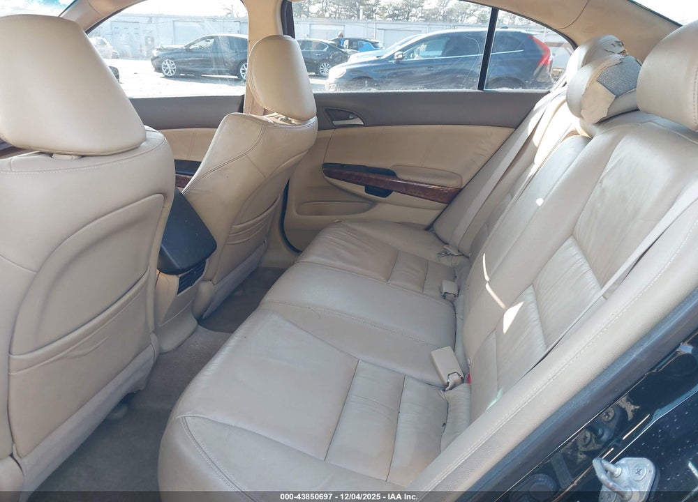2010 HONDA ACCORD 2.4 EX-L VIN: 1HGCP2F87AA070514