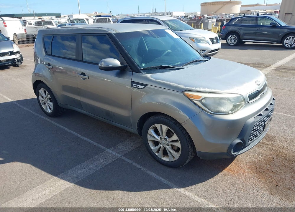 2014 KIA SOUL + VIN: KNDJP3A59E7051104