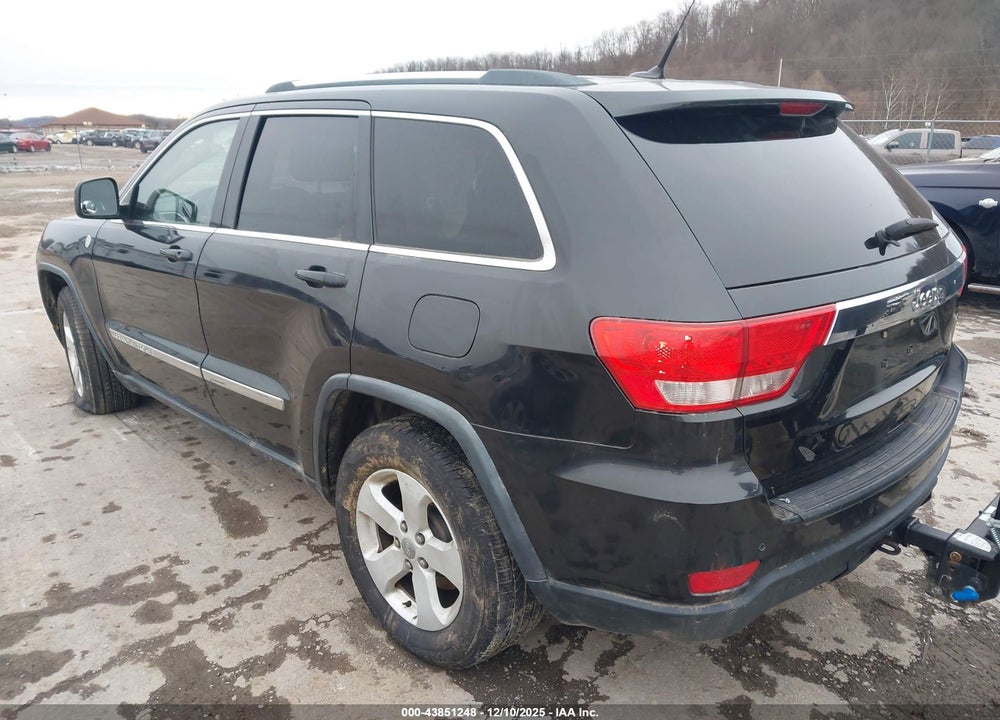 2011 JEEP GRAND CHEROKEE LAREDO VIN: 1J4RR4GG5BC523095