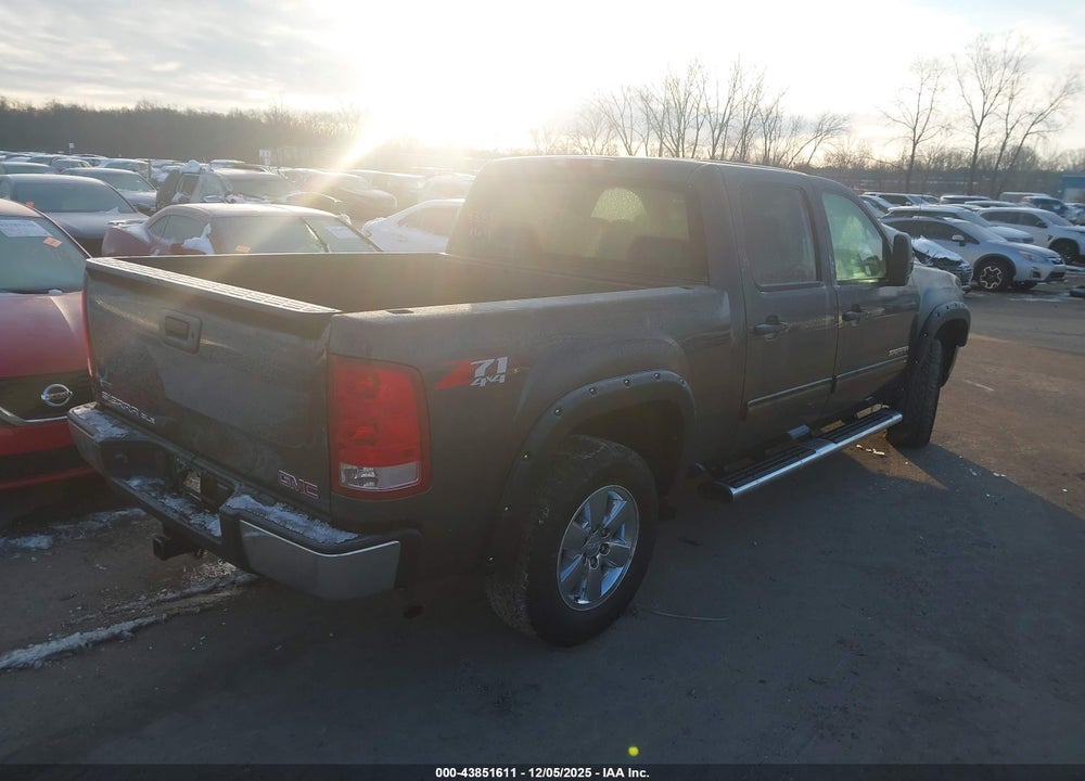 2010 GMC SIERRA 1500 SLE VIN: 3GTRKVE30AG149927