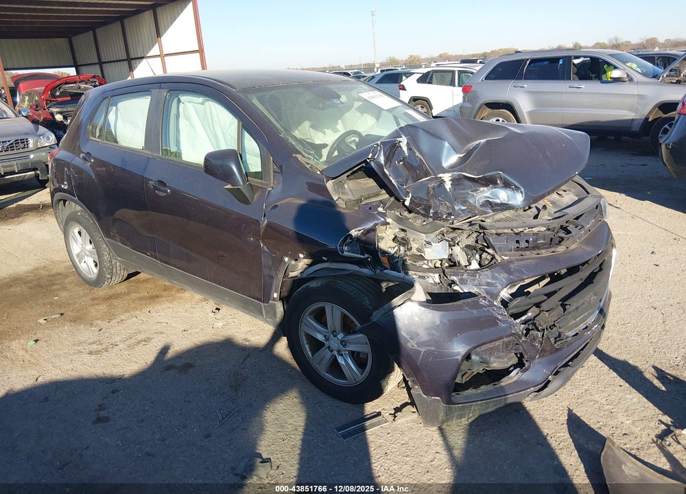 2019 CHEVROLET TRAX LS VIN: 3GNCJKSB8KL211853