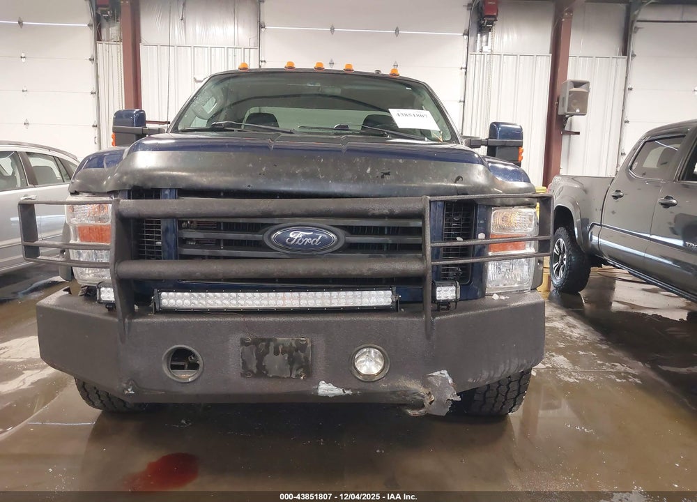 2008 FORD F-350 FX4/LARIAT/XL/XLT VIN: 1FTWX31R88EB16923