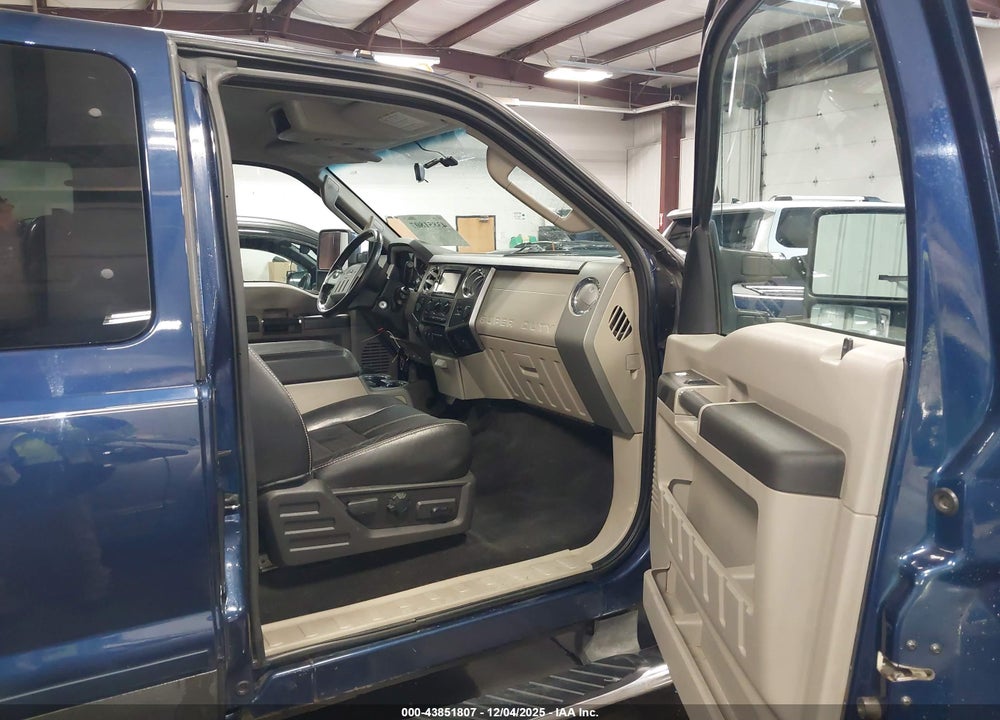 2008 FORD F-350 FX4/LARIAT/XL/XLT VIN: 1FTWX31R88EB16923