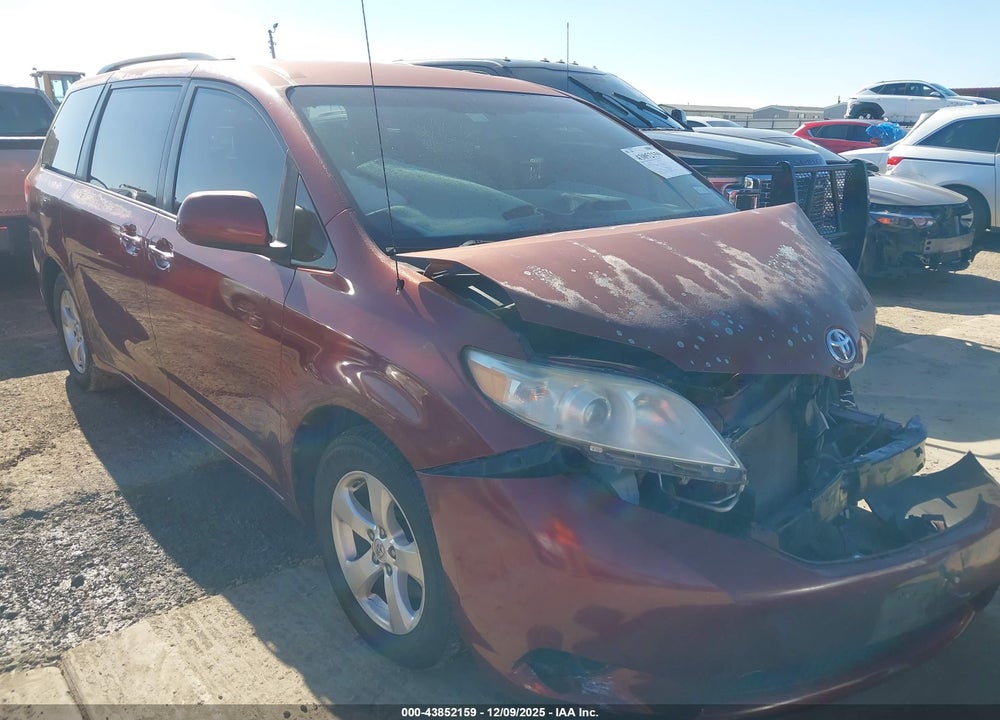 2011 TOYOTA SIENNA LE V6 VIN: 5TDKK3DC7BS171854