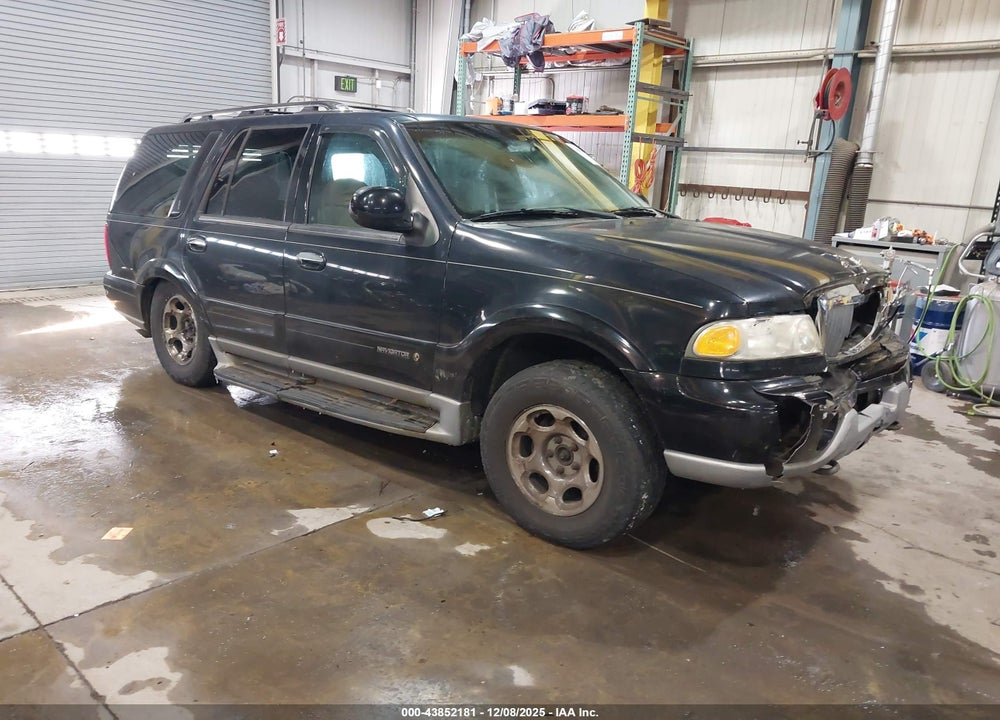 2001 LINCOLN NAVIGATOR VIN: 5LMFU28R21LJ22607