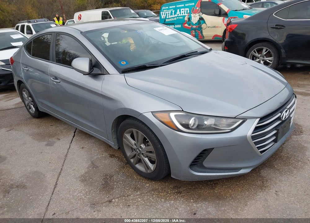 2017 HYUNDAI ELANTRA SE VIN: 5NPD84LF1HH025232