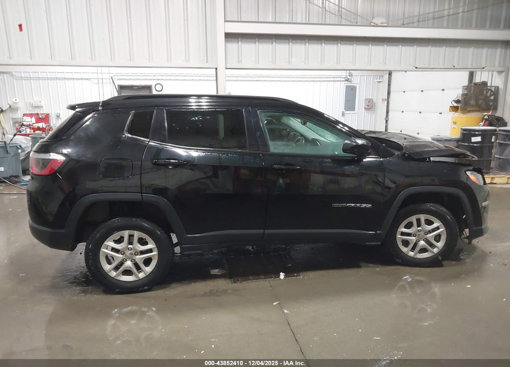 2018 JEEP COMPASS SPORT 4X4 VIN: 3C4NJDAB8JT320682