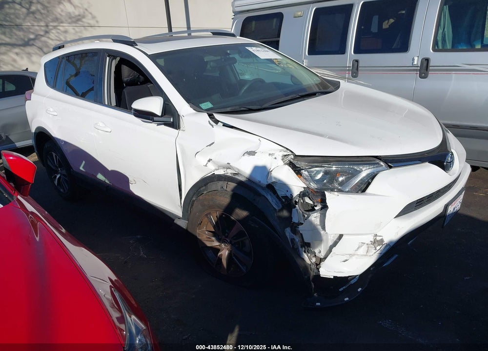 2016 TOYOTA RAV4 XLE VIN: 2T3WFREV4GW242071