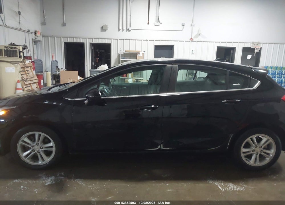2018 CHEVROLET CRUZE LT AUTO VIN: 3G1BE6SM5JS653021