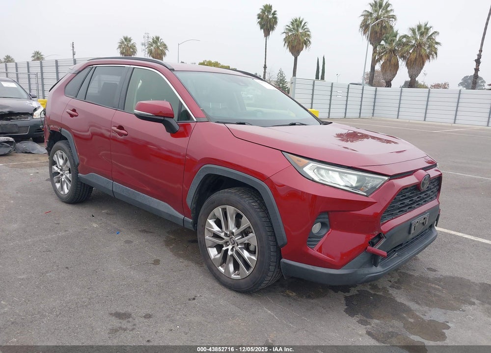2019 TOYOTA RAV4 XLE PREMIUM VIN: JTMA1RFV3KD506975