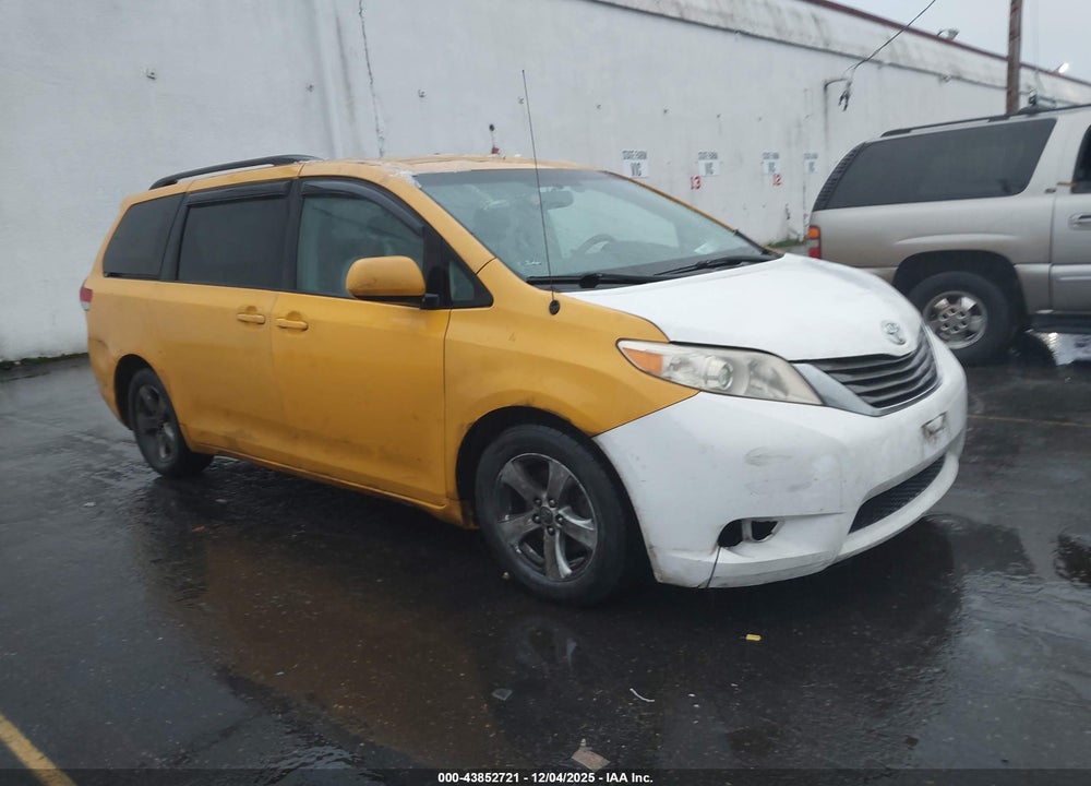 2012 TOYOTA SIENNA VIN: 5TDKK3DC1CS252110