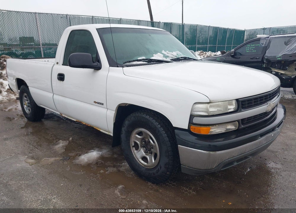2000 CHEVROLET SILVERADO 1500 VIN: 1GCEC14VXYE407881