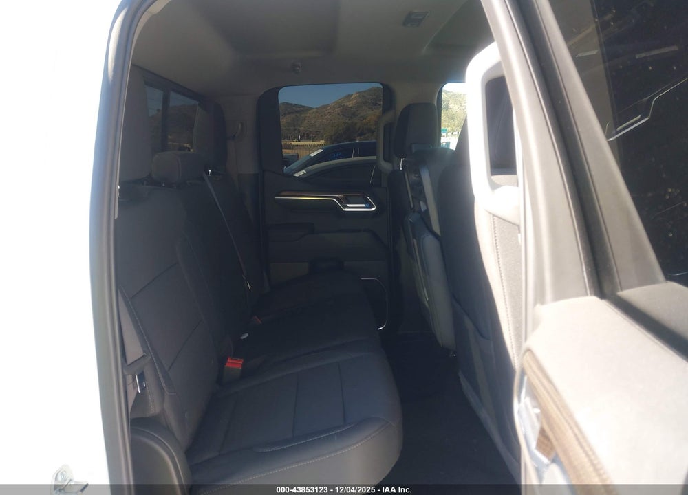 2025 CHEVROLET SILVERADO 1500 2WD  STANDARD BED LT VIN: 1GCRACED1SZ169752