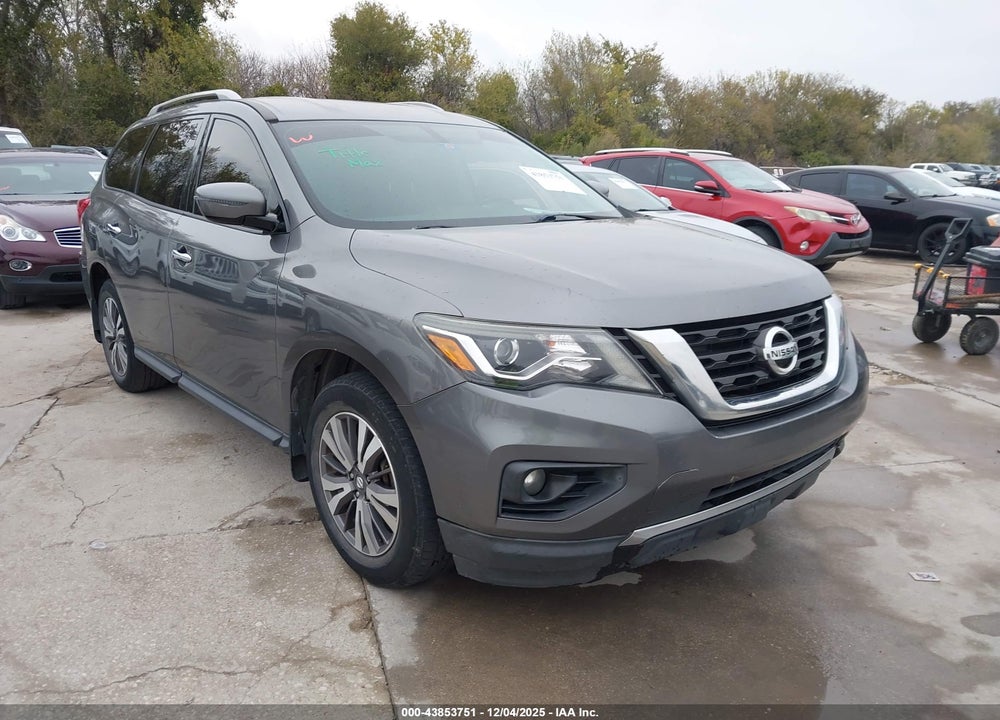 2017 NISSAN PATHFINDER SV VIN: 5N1DR2MM8HC640849