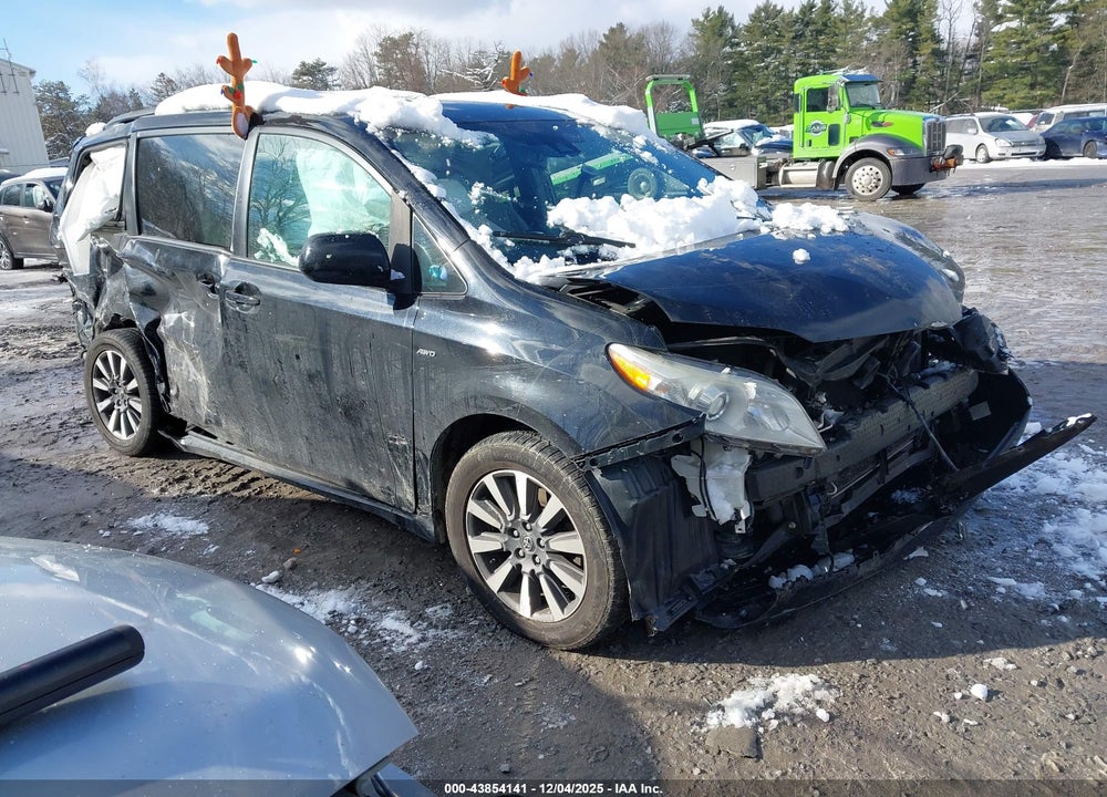 2018 TOYOTA SIENNA LE 7 PASSENGER VIN: 5TDJZ3DC6JS197030