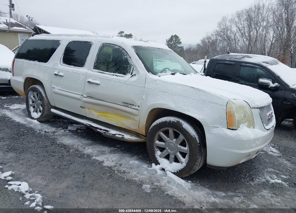 2007 GMC YUKON XL 1500 DENALI VIN: 1GKFK66867J238156