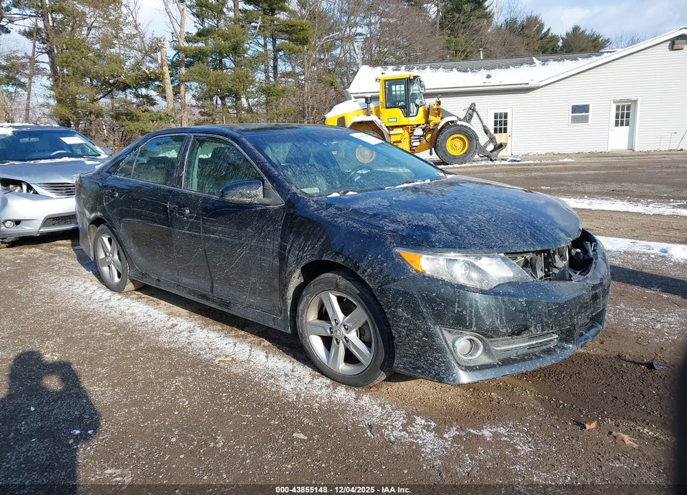 2014 TOYOTA CAMRY SE VIN: 4T1BF1FK4EU424962