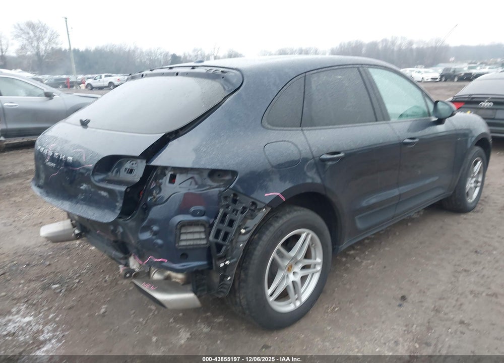 2017 PORSCHE MACAN VIN: WP1AA2A52HLB82560