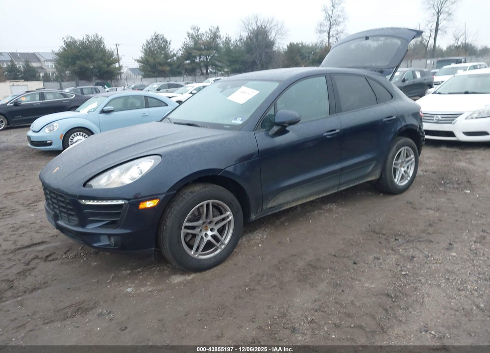 2017 PORSCHE MACAN VIN: WP1AA2A52HLB82560