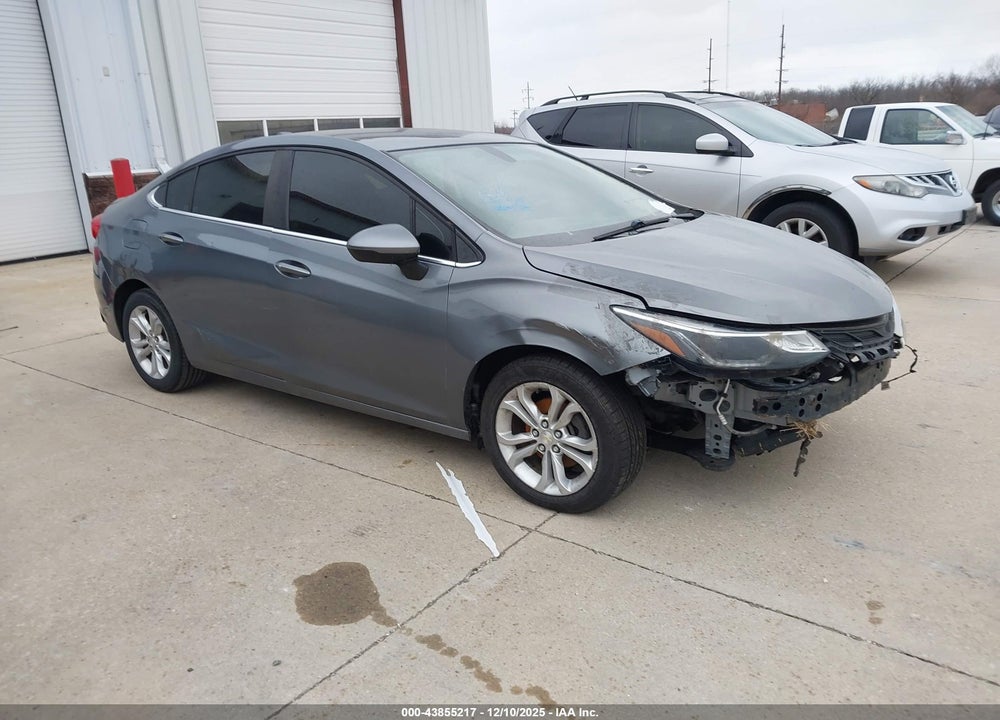 2019 CHEVROLET CRUZE LT VIN: 1G1BE5SM9K7135035