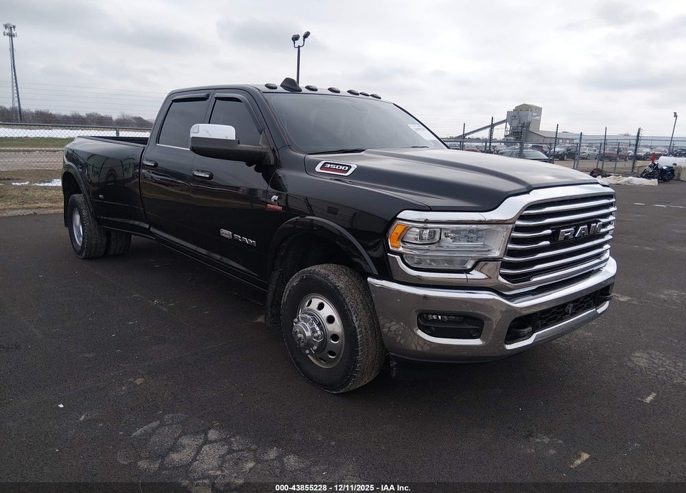 2019 RAM 3500 LONGHORN  4X4 8' BOX VIN: 3C63RRKL1KG676574