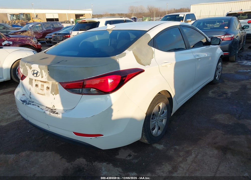 2016 HYUNDAI ELANTRA SE VIN: 5NPDH4AE6GH719648